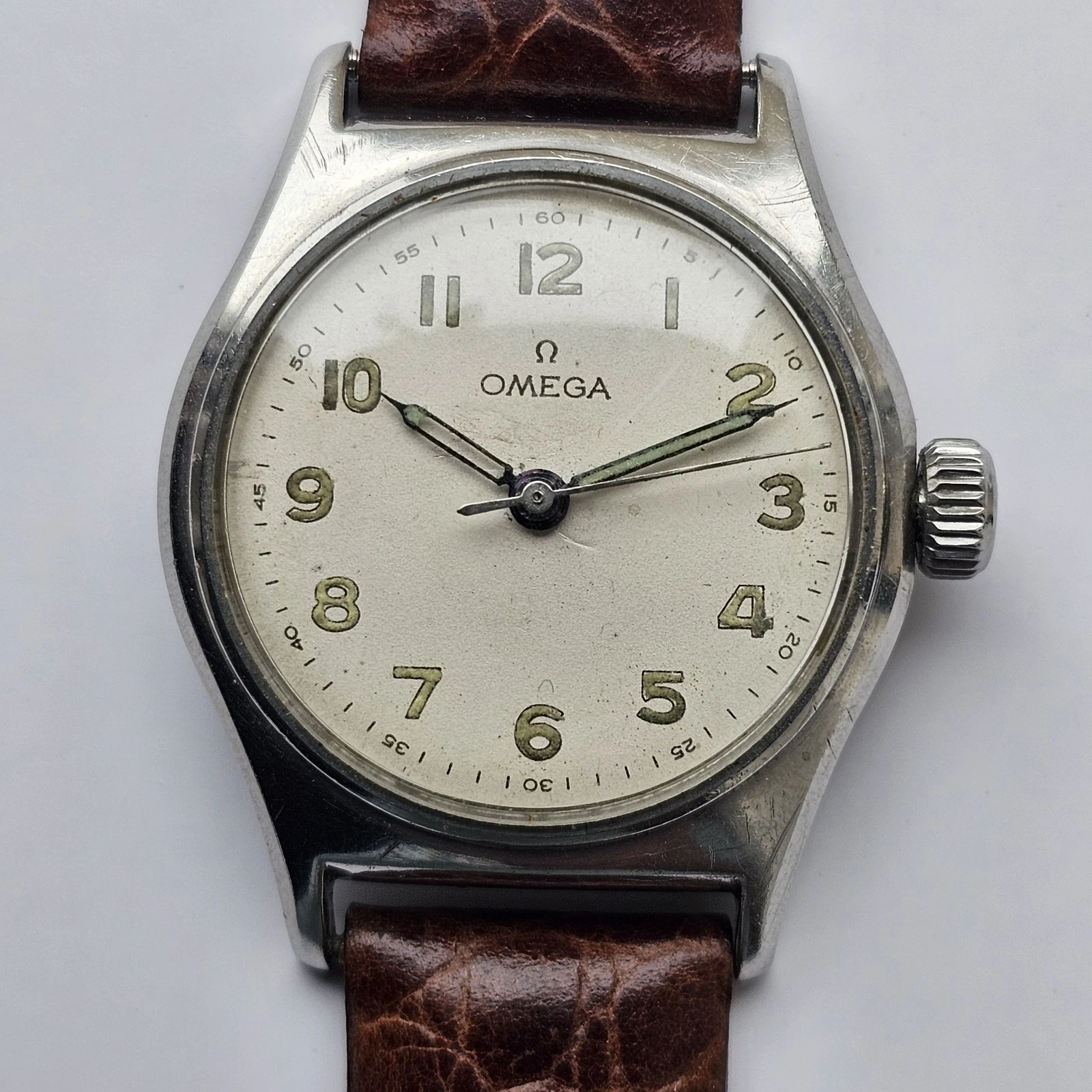 Omega — Vintage Omega Medicus Hand-Winding Men's Wristwatch Cal 23.4 SC WWII-ERA