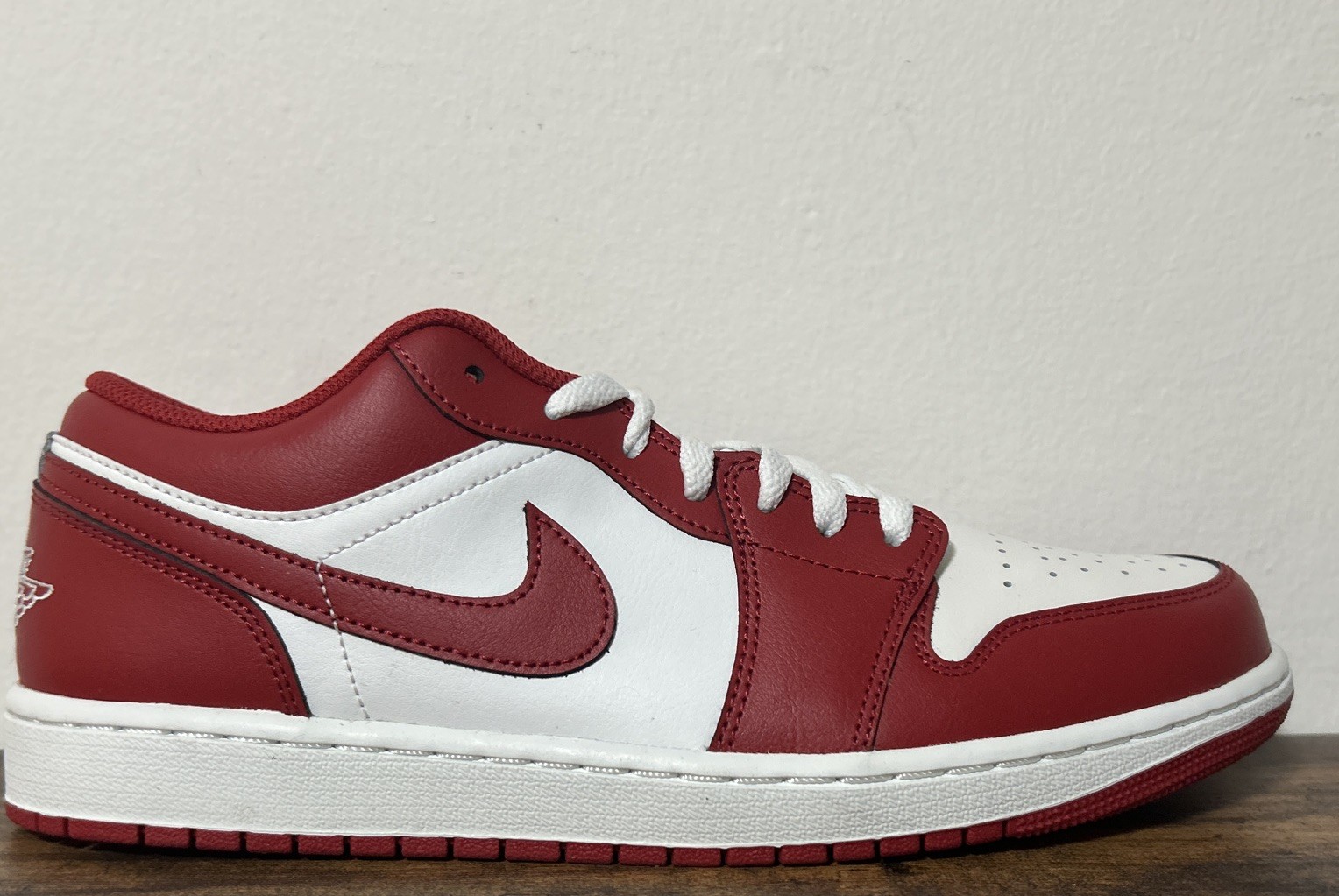 Nike Air Jordan 1 Low Varsity Red White 553558-166 Men's Shoes NEW Size 11.5 thumbnail 15