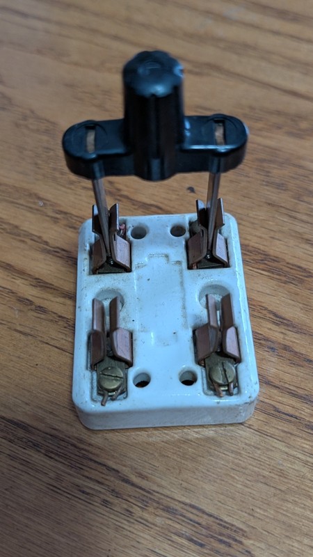 Vintage LEVITON Porcelain Knife Switch 9913 (Nice!) 25 Amp 125 Volt 