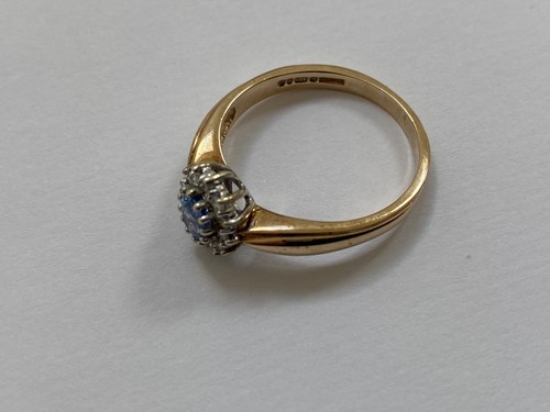 9CT YELLOW GOLD CEYLON BLUE SAPPHIRE & DIAMOND RING SIZE Q - Picture 4 of 10