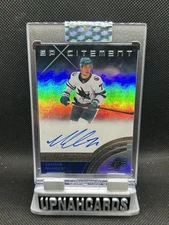 Macklin Celebrini Rookie Auto 2024-25 Upper Deck Clear Cut San Jose Sharks (CH)