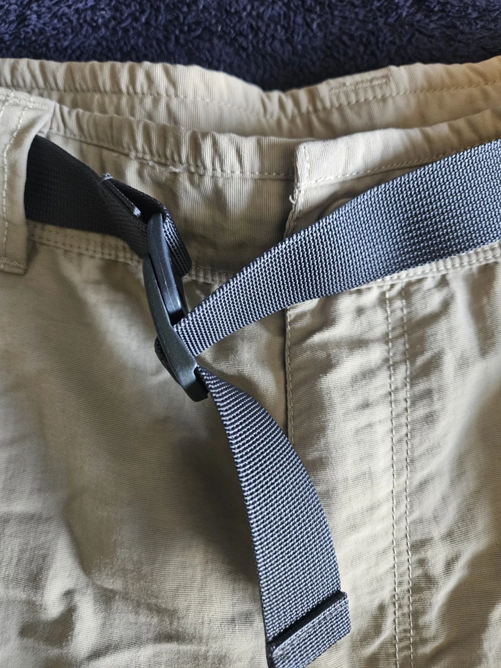 The North Face 短裤男式 36 工装腰带轻便徒步卡其色 9 英寸 — 第 3/4 张图片