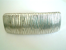 VINTAGE RIDGED SILVER LUCITE 4" HAIR BARRETTE