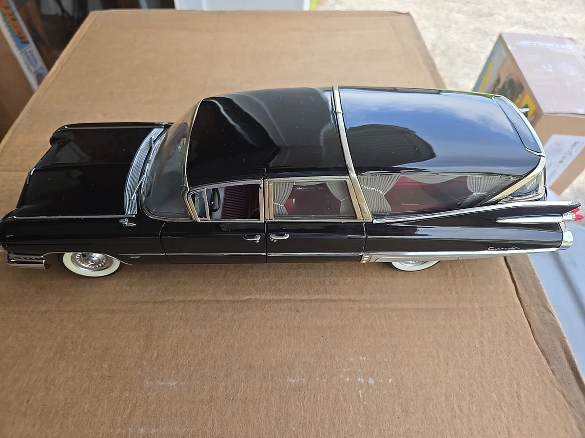 Preços baixos em Cadillac Carros Fúnebres em metal fundido Escala
