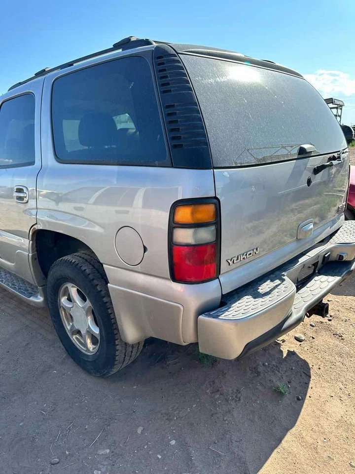 Used Rear Axle Assembly Rear fits: 2005 Gmc Yukon 4x4 w/active brake control opt - Imagem 4 de 4