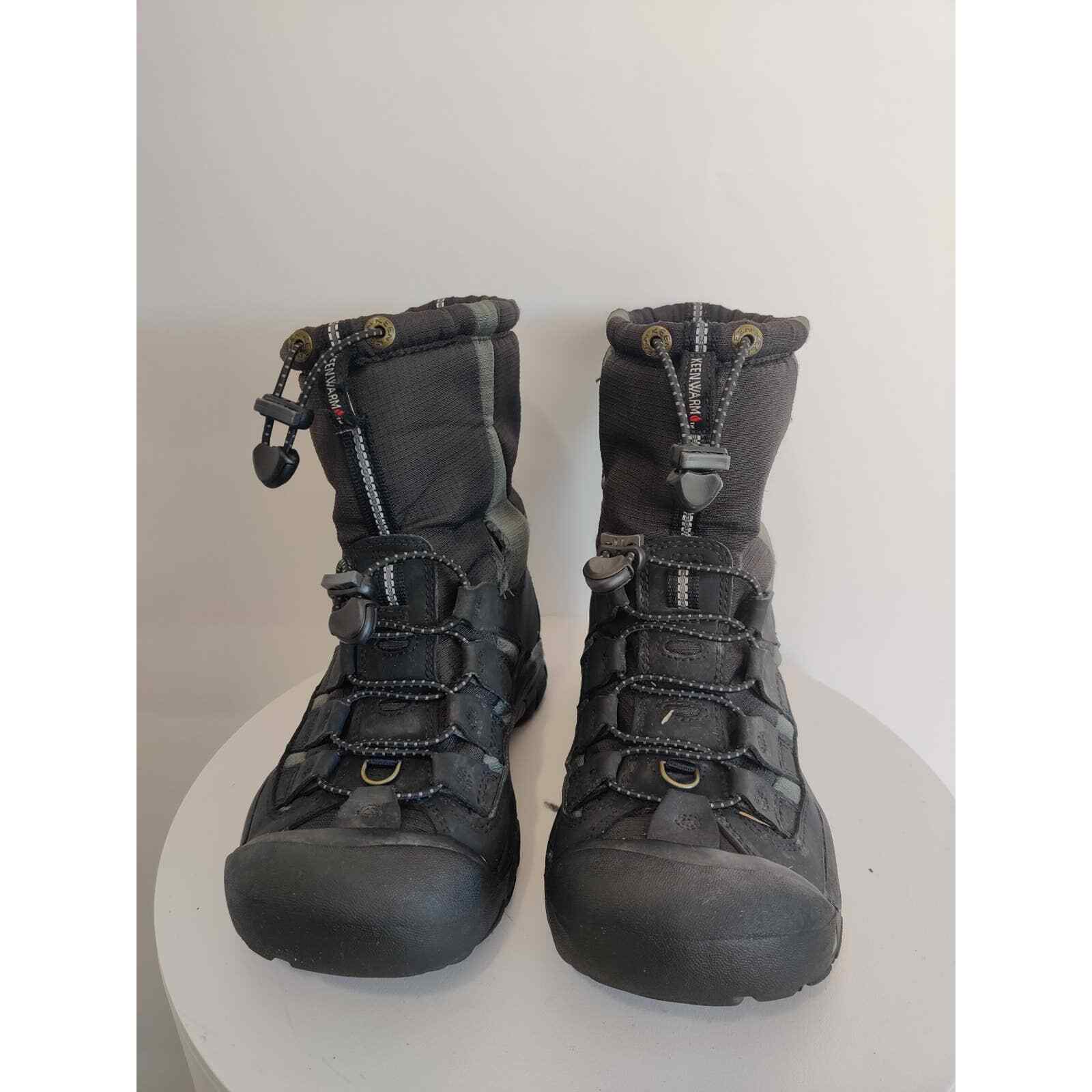 (V) Scarpe da donna Keen stivali impermeabili escursioni invernali regolabili shellback taglia 5