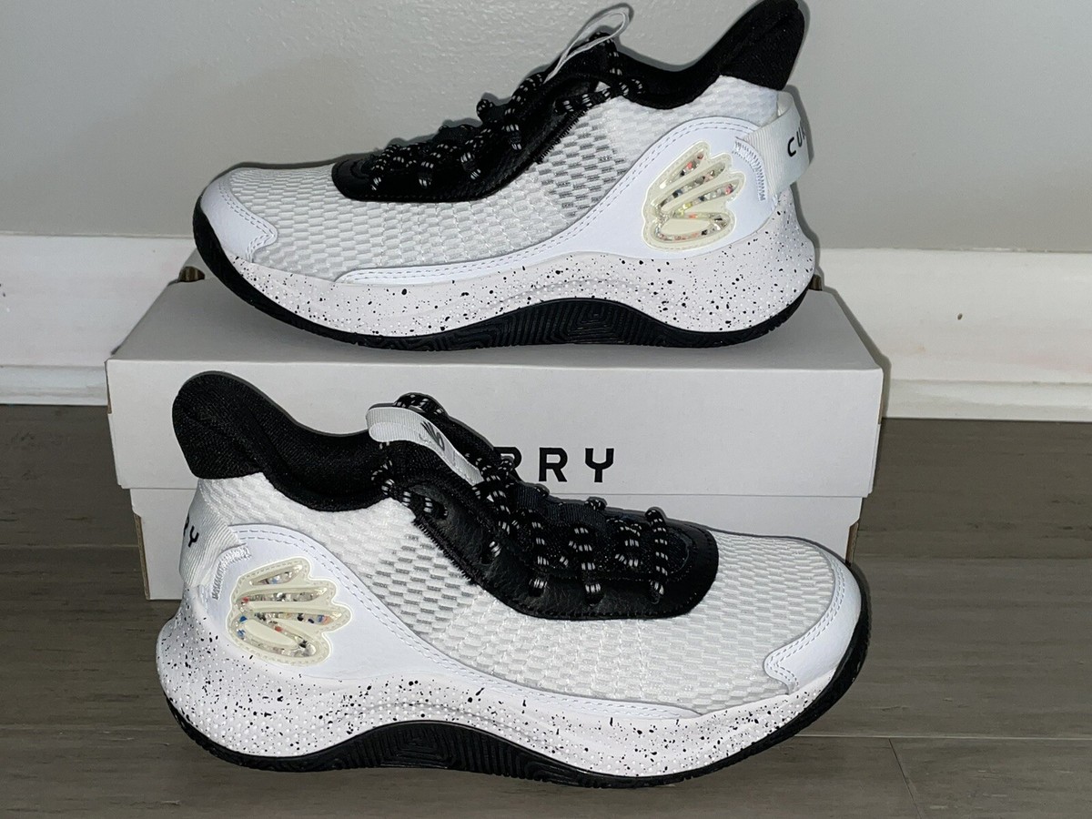 NEW Under Armour Steph Curry GS 3Z7 Basketball Shoes White NEW Under Armour Steph Curry GS 3Z7 Basketball Shoes White