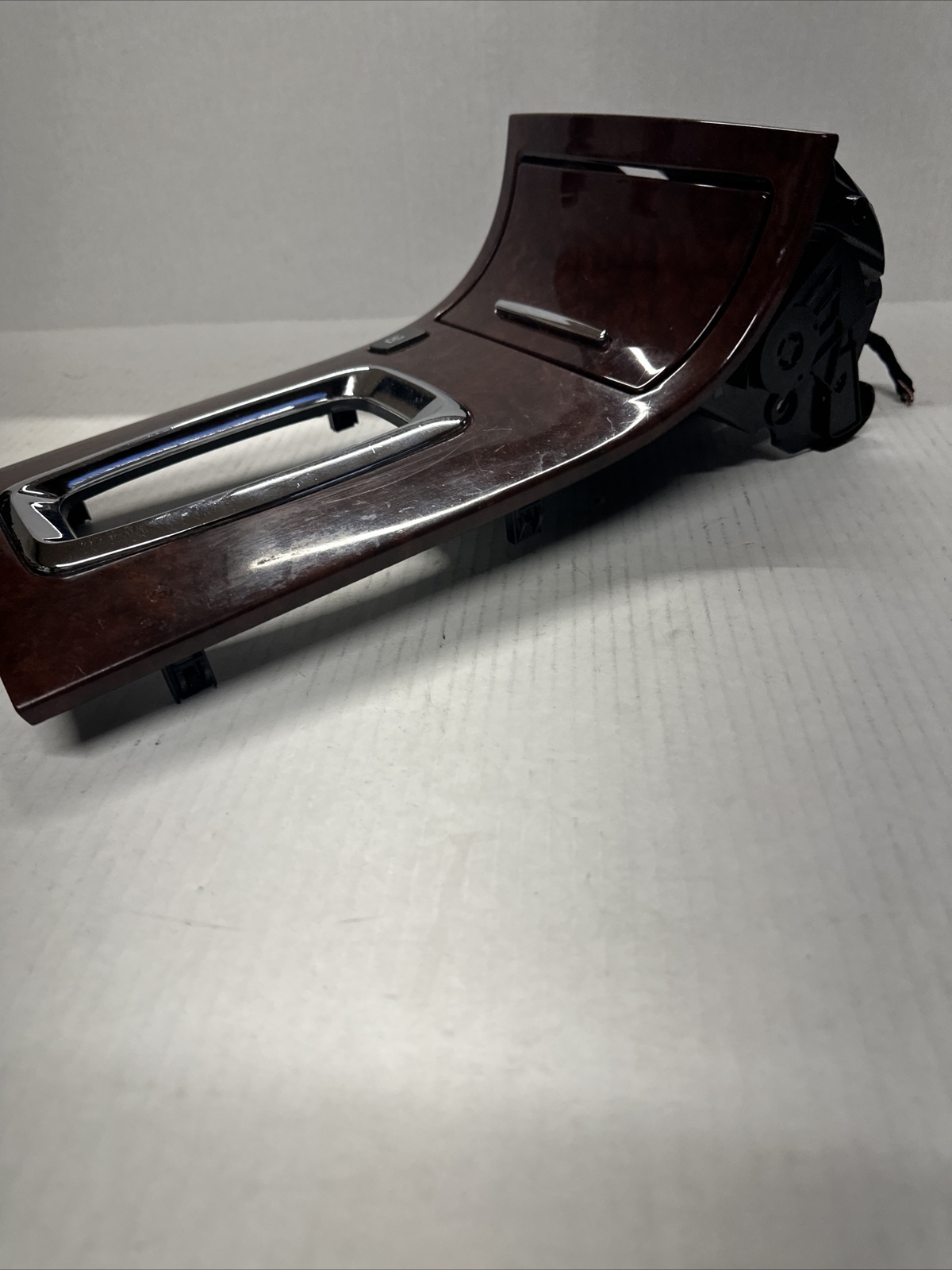 20062011 Buick Lucerne Center Console Shifter Bezel Trim Wood Grain eBay