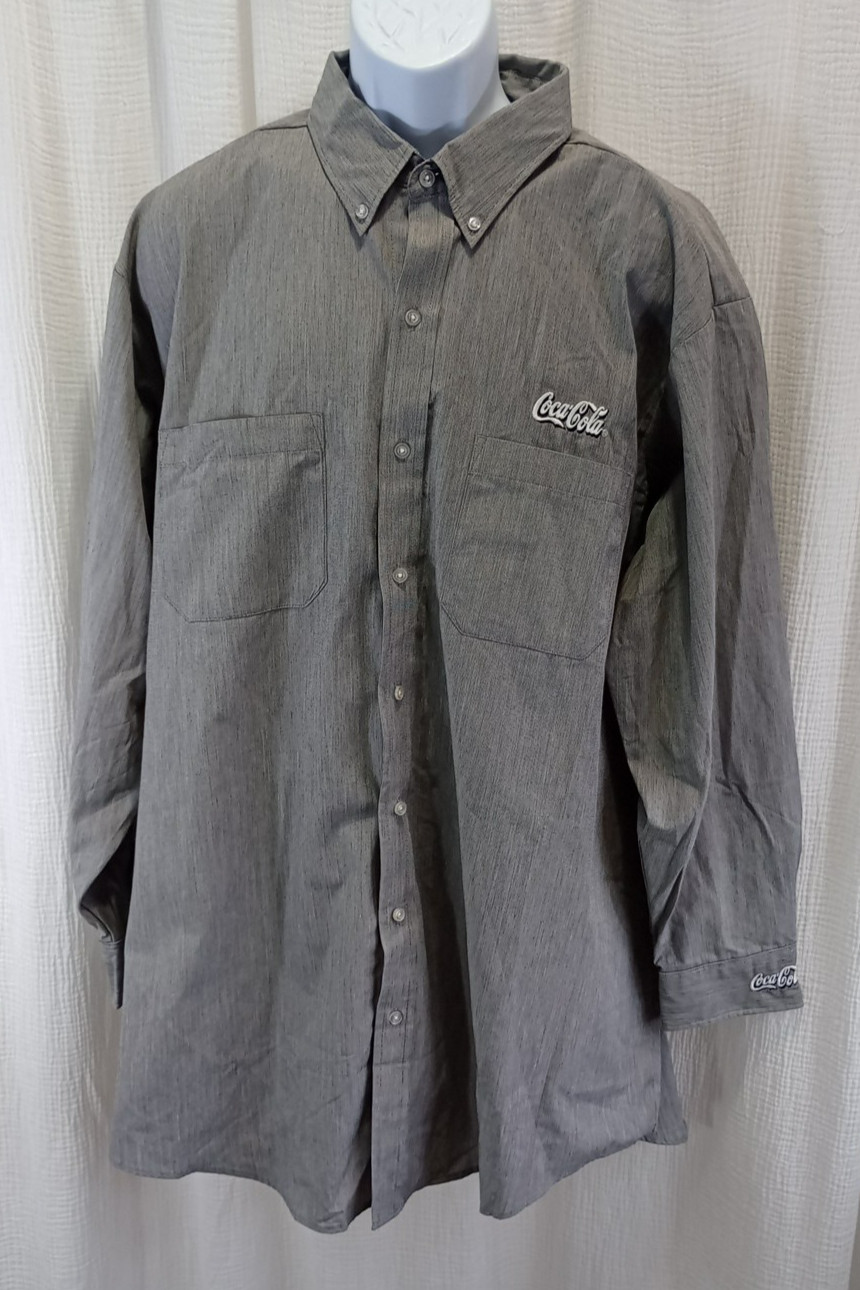 Affinity Apparel Coca-Cola Button-Down Shirt Men'… - image 1