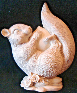 Squirrel with Acorn Nut Figurine Resin 1LB Statue 4.25 in. tall Collectible