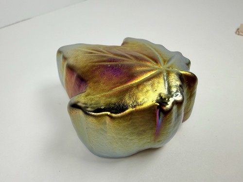 Robert Held Iridescent Art Glass Maple Leaf Paperweight Signed & Stickered