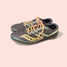 Saucony Kilkenny XC7 cross country sneakers in black and peach