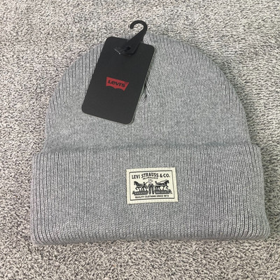 Levis Levi Strauss Ribbed Cuffed Beanie Gray Winter Hat One Size Adult NWT