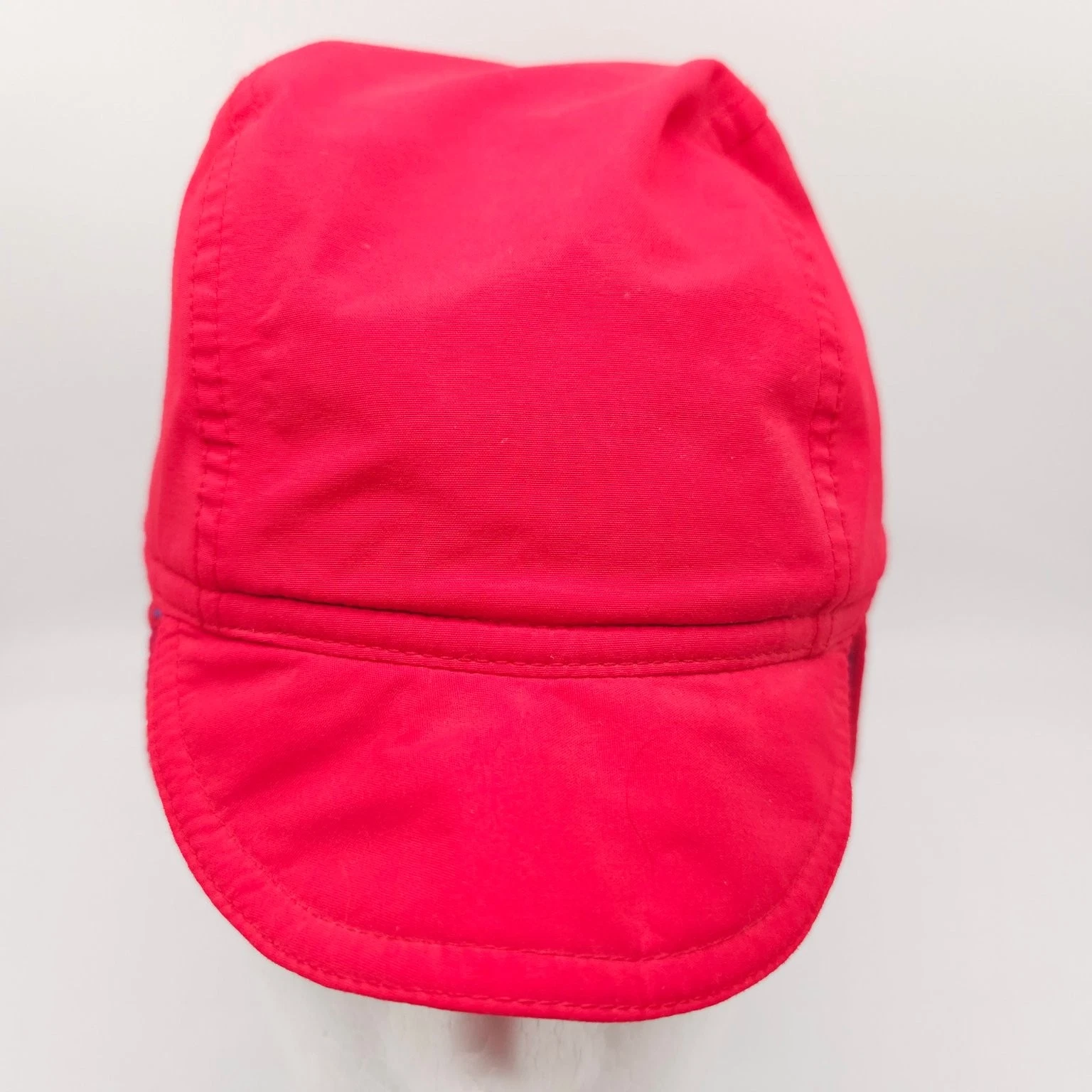 L.L. Bean Winter Cap Hat Gore-Tex Fleece Lined Ear Flaps Men's SZ M Red Blue USA