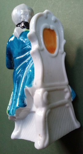 two vintage Staffordshire Pottery Type Figurines - Picture 8 of 8