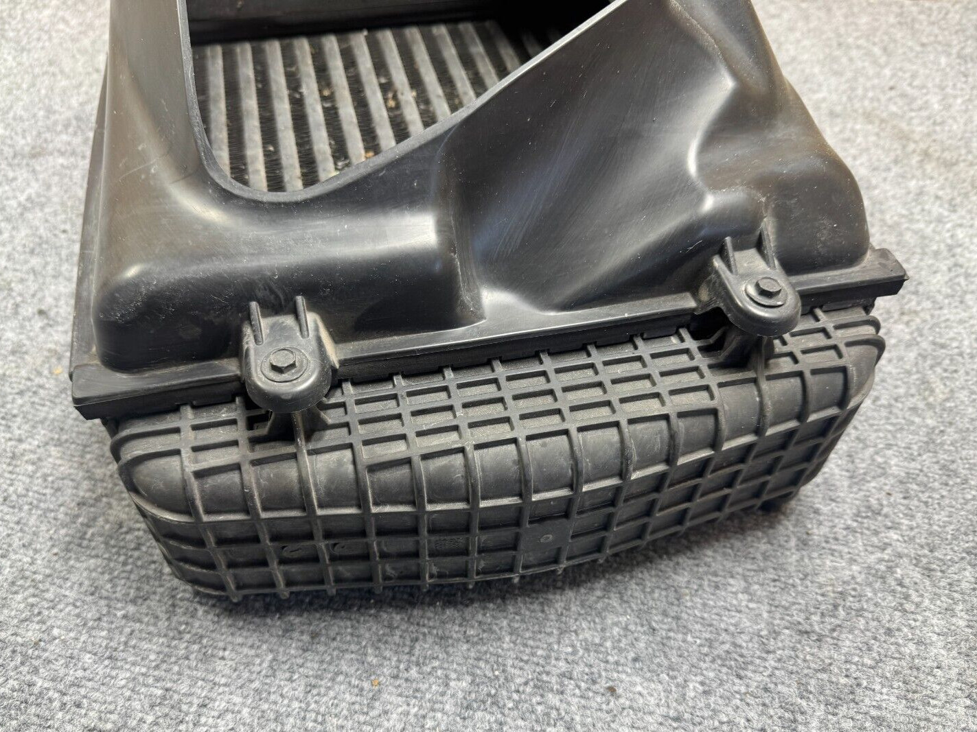 MASERATI GHIBLI M157 14-17 OEM LEFT LH TURBOCHARGER INTERCOOLER DUCT SHROUD 60K