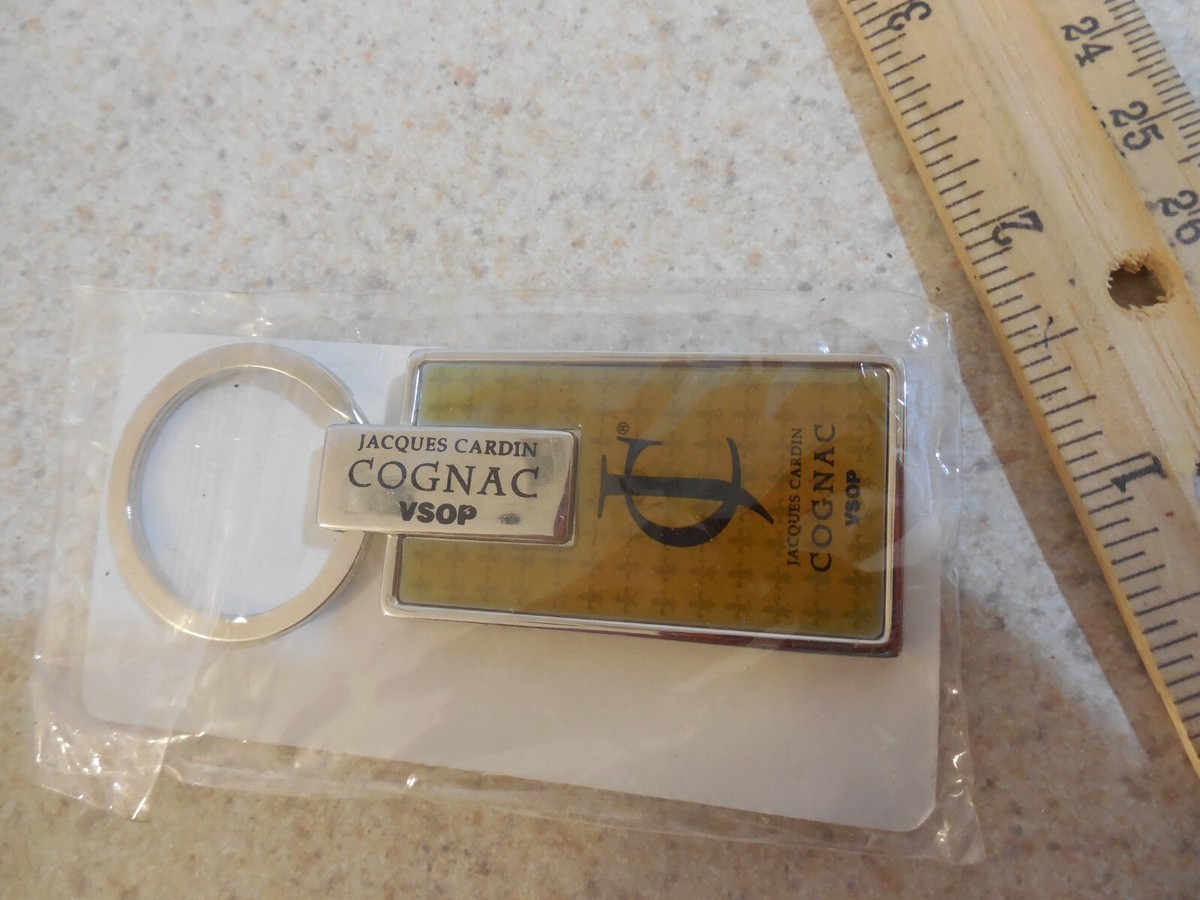 VINTAGE JACQUES CARDIN COGNAC VSOP SILVER PLATED KEY CHAIN  display picture 1
