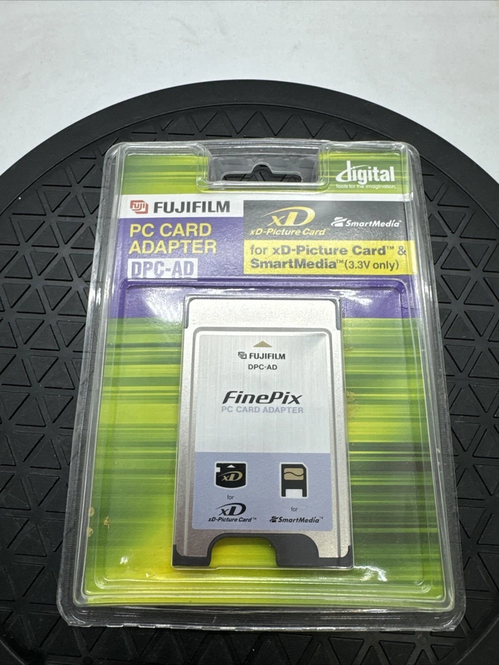 Fujifilm xD Picture Card/SmartMedia PCMCIA PC Card Adapter (F-DPC-AD-W) #526 - Image 2 of 2