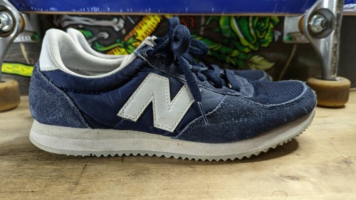 Mens New Balance 220 Running Shoes Size 