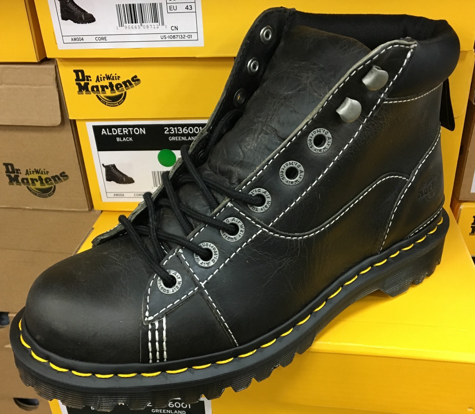 dr martens alderton