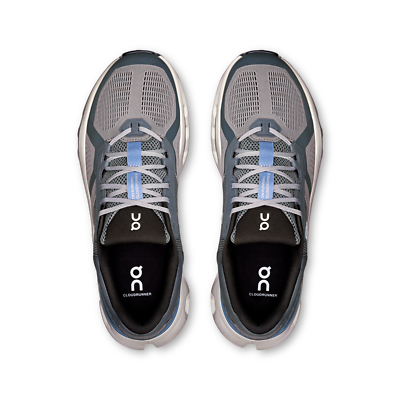 On MENS Cloudrunner 2 \