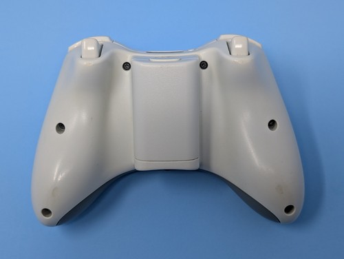 Genuine OEM Xbox 360 Wireless Controller White - Picture 2 of 2