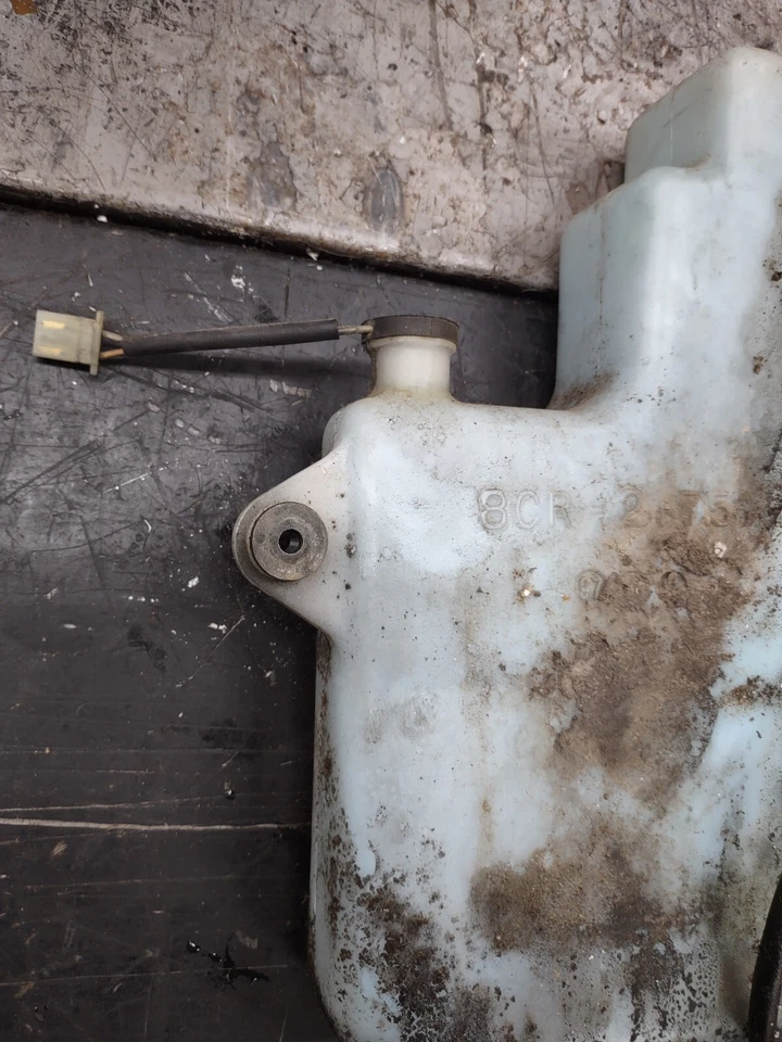 Yamaha SRX 600 1998 aceite bronceado 8CR-21751-00-00 RW5654 Foto 2 de 4