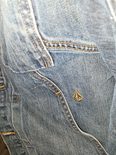 Volcom Jean Jacket Women M Cotton EUC - Picture 4 of 13