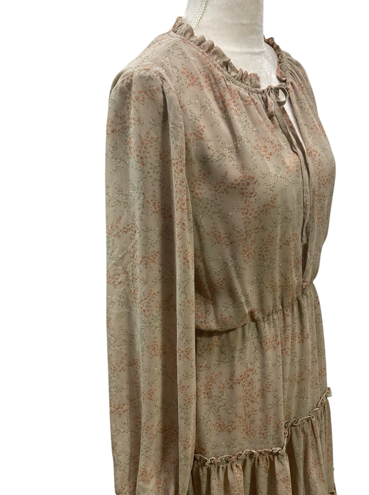 VETEMENTS Abito Roolee donna M beige verde floreale manica a palloncino foderato con volant a strati