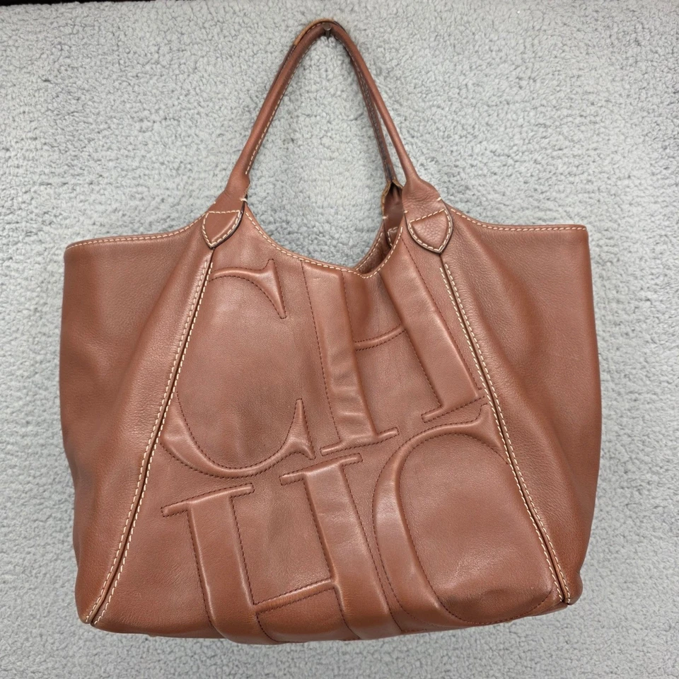 Bolso de Mano Carolina Herrera CH Cuero Marrón Repujado Cartera Grande Foto 2 de 4