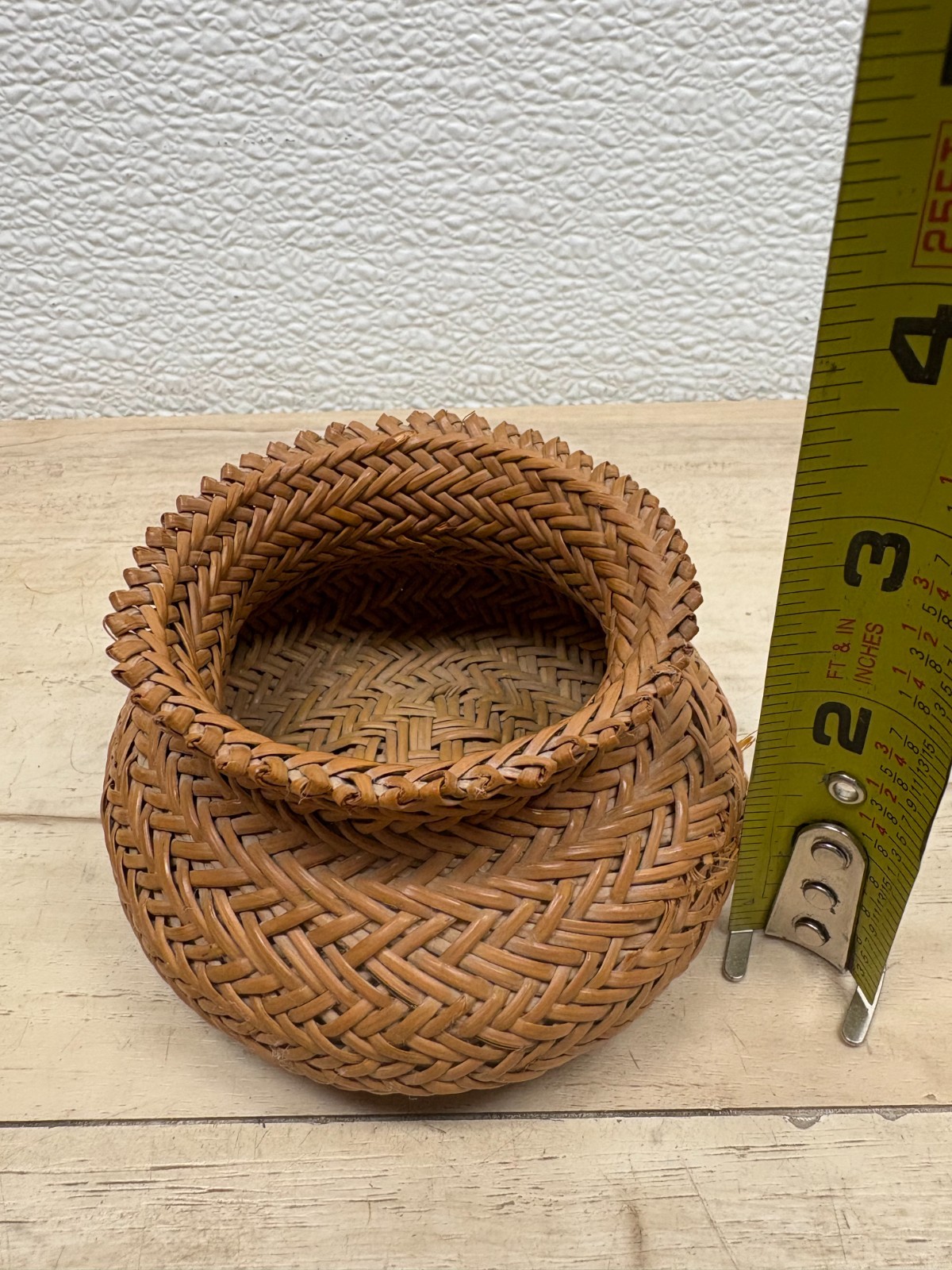 Vtg Set Of 2 Tarahumara Pine Needles Basket Handmade IN USA