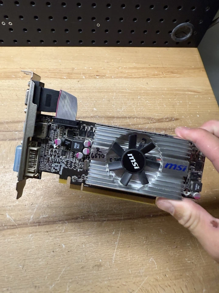 MSI Radeon HD R6570 1GB DDR3 MD1G/LP Graphics Video Card HDMI DVI - Image 2 of 4