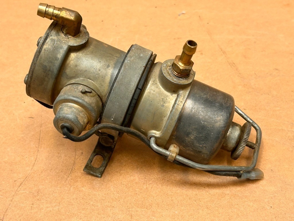 Stewart Warner Fuel Pump Ford GT40 Shelby Cobra 240-D-12. - Working unit!-