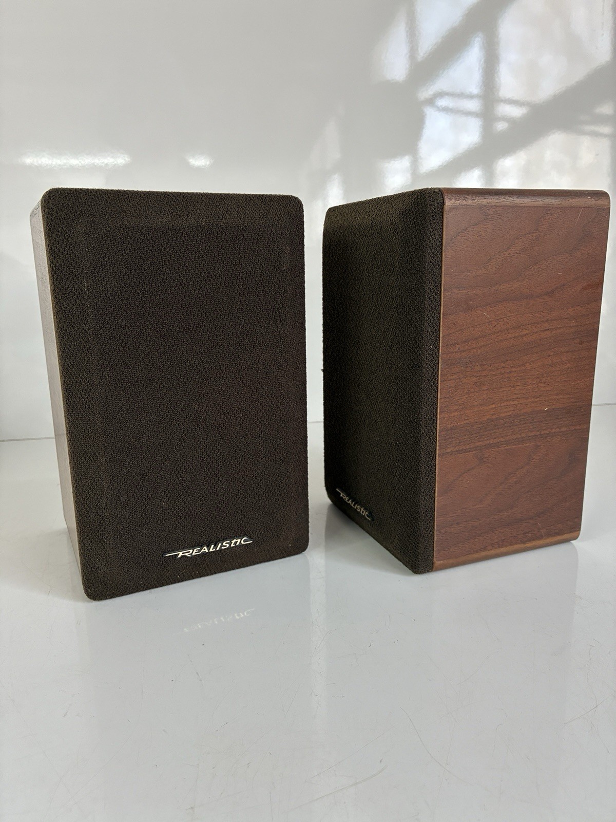 Vintage Realistic Minimus 7W Speakers Cat No 40-2039B Walnut Wood 8 Ohms 40W Max