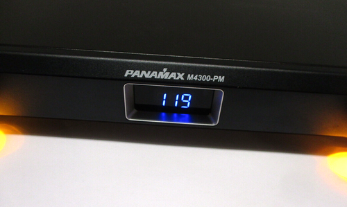 Panamax M4300-PM 9 Uscite Condizionatore di Alimentazione e Soppressore di Sovratensioni Protezione Luci - Foto 3 di 6