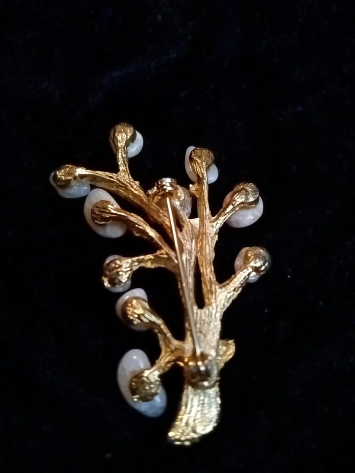 Broche prendedor vintage de rama de árbol de metal tono dorado con varias astillas de piedra - 2,25" Foto 3 de 3