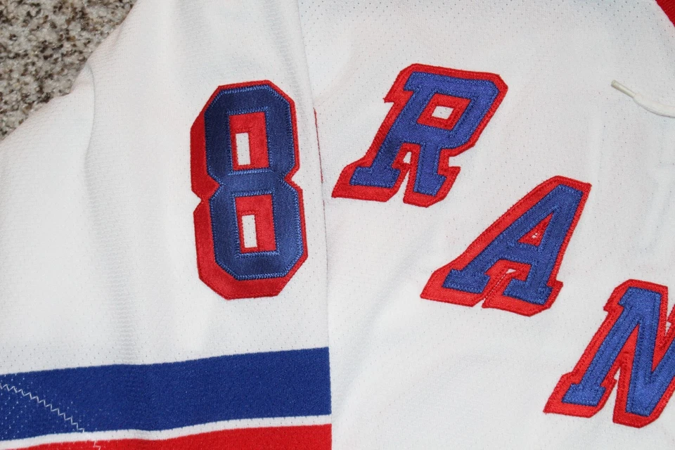 Eric Lindros New York Rangers NHL Hockey Jersey Authentic Sewn CCM 52 Fight MIC - Image 4 of 4