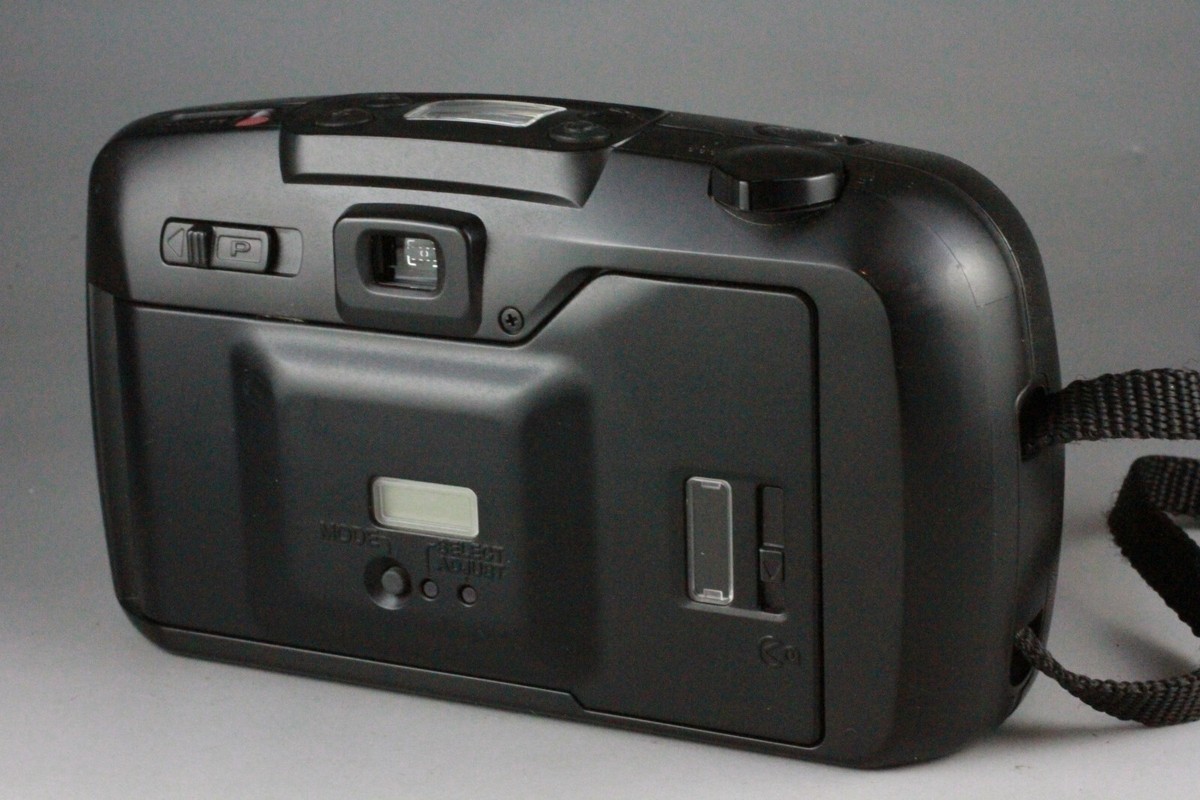 Pentax Espio 80 E Black 38-80mm Point & Shoot 35mm Film Camera