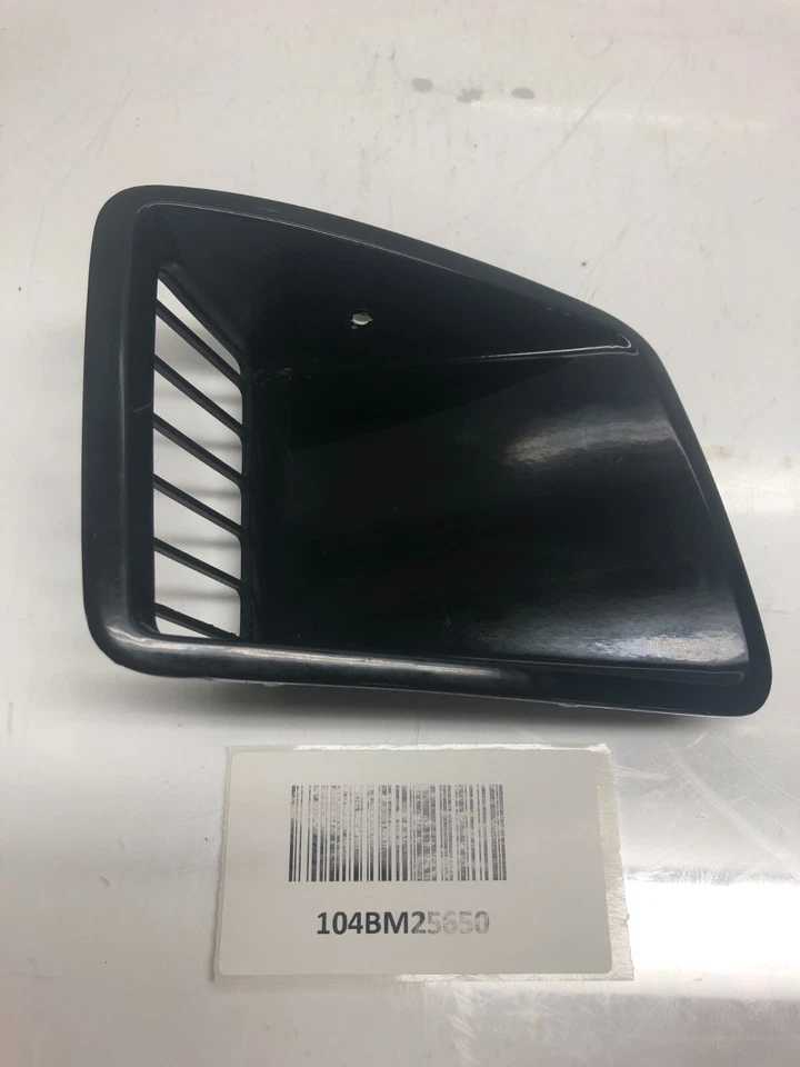 BMW R80 R100 RT 1988 - 1995 RH AIR INLET GENUINE OEM M2079 LOT104 104BM25650 - Imagem 3 de 4