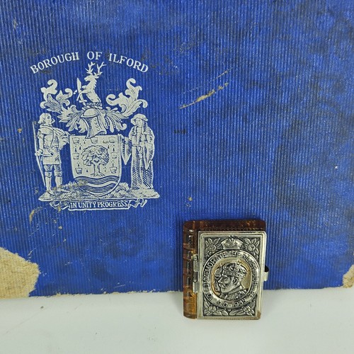 King George V Jubilee Book 1910-1935 With Mini Photo Book Silver Plated - Picture 7 of 15