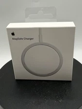 New Apple MagSafe Wireless Charger with Fast Charging iPhone, Airpods Sealed
