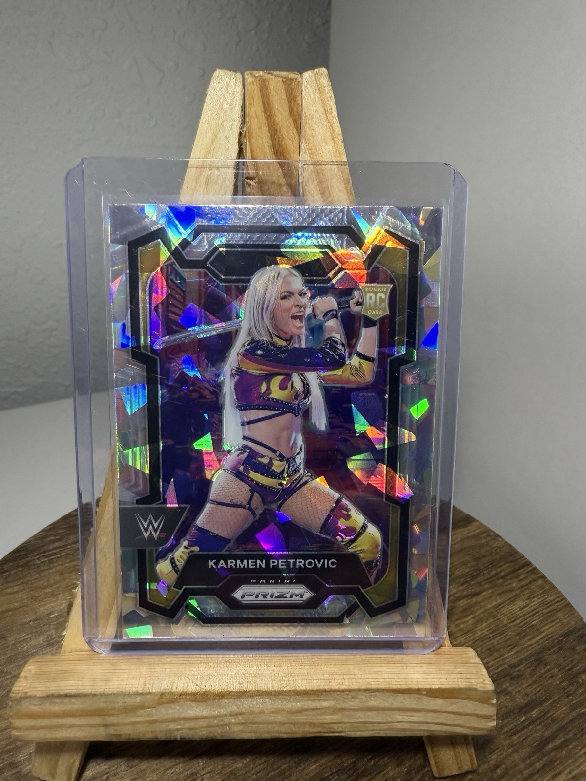 2024 Panini Prizm WWE - Cracked Ice Prizm #107 Karmen Petrovic (RC)