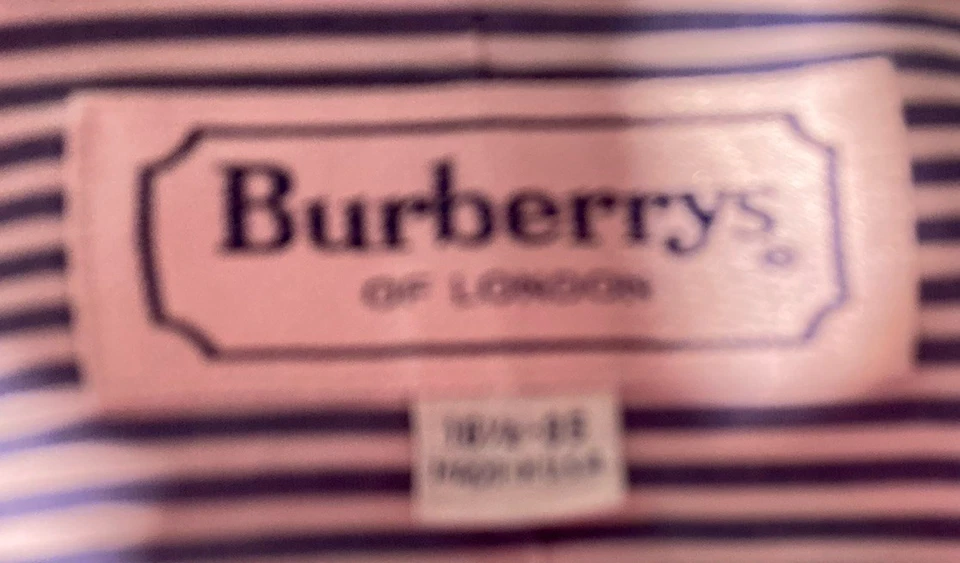 Burberry men’s shirt, blue-and-white stripes, French cuffs 15 1/2 - 35 - Image 4 of 4