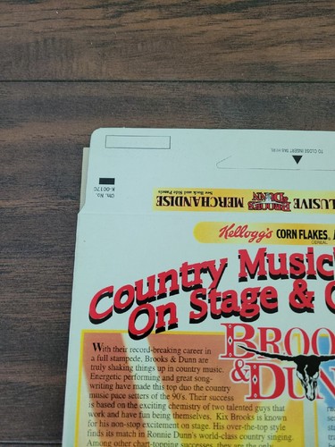 1996 Kellogg's Corn Flakes Brooks & Dunn Box with Guitars and Cars - Picture 7 of 9