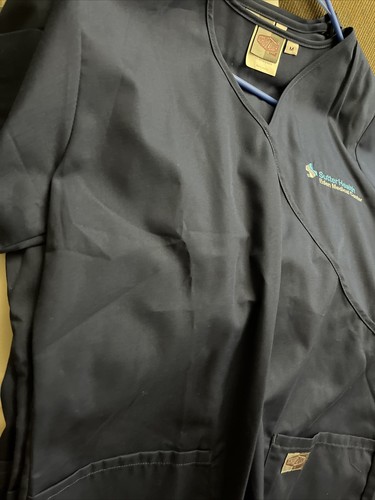 Scrubzone scrub top Sutter Health Size medium - Picture 5 of 6