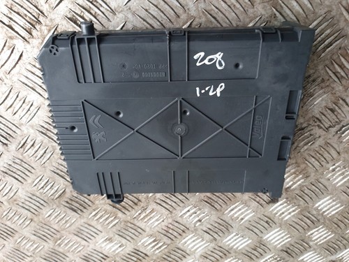 PEUGEOT 208 1.2 PETROL 2012 - 2018 BODY CONTROL MODULE 9819850080 - Picture 3 of 4