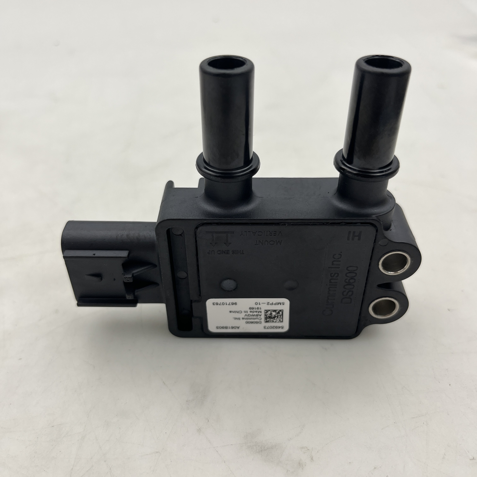 New DFN Differential Pressure Sensor Fits For Cummins OE 5492073 