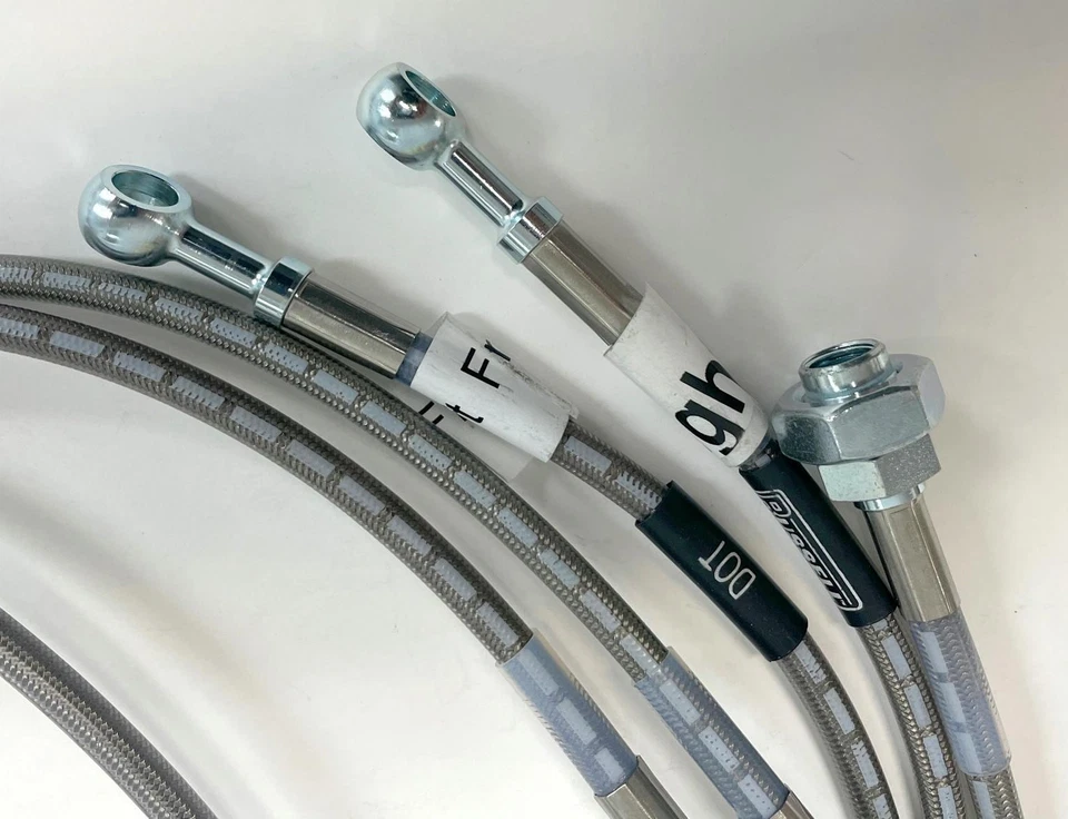 Russell 696510 2005-06 Ford F-250/350 Super Duty 4WD W/6" Lift Brake Hose Kit - Imagem 2 de 4