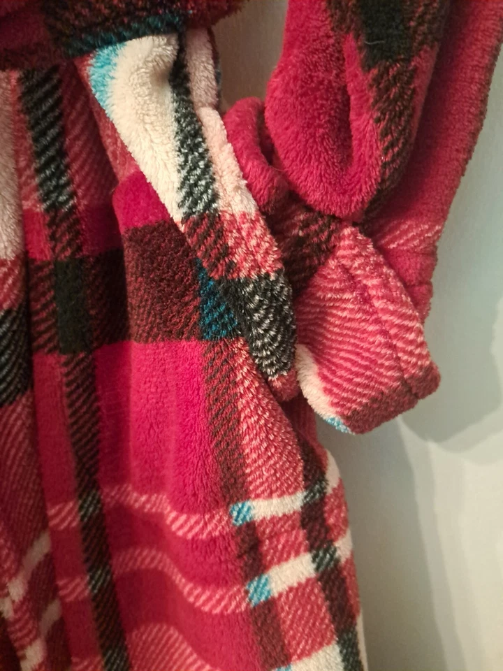 Bata de felpa con cuello chal Lucky Brand para mujer - cuadros rojos - talla pequeña Foto 4 de 4