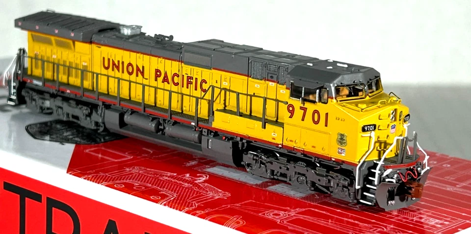 SCALETRAINS N SCALE GE C44-9W LOCOMOTIVE SOUND&DCC UNION PACIFIC SXT38721 - Image 2 of 4